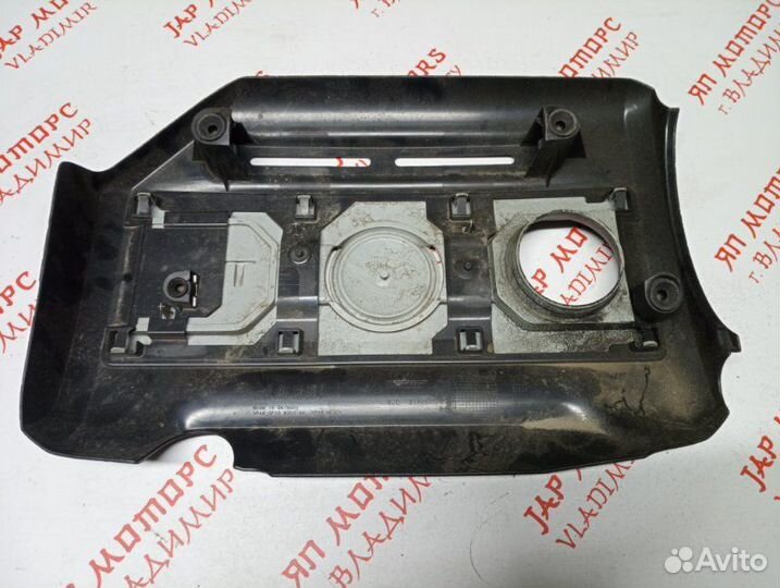 Декоративная крышка двигателя Volkswagen Tiguan