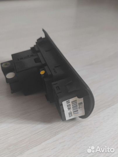 Панель кнопок Kia cerato 2