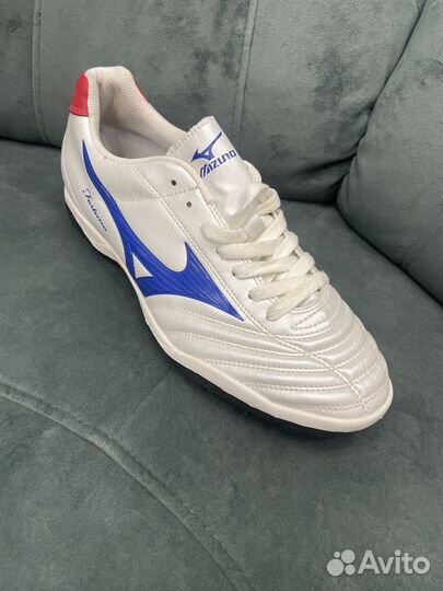 Продам бутсы Mizuno
