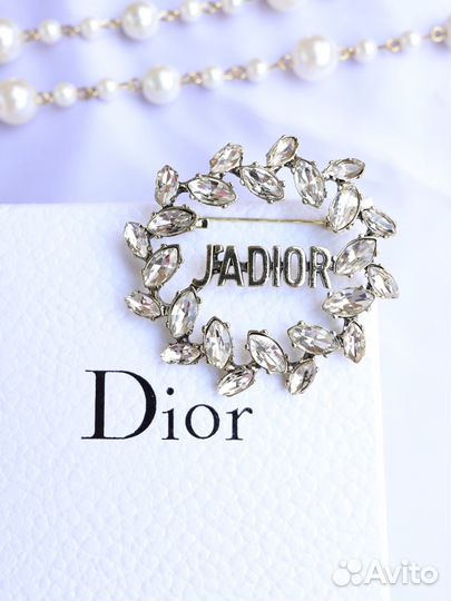 Брошь Christian Dior