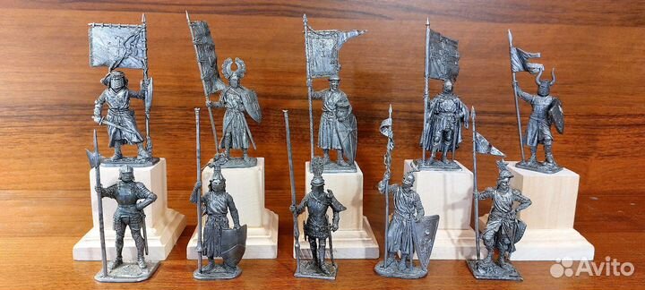 Оловянная миниатюра 54 мм. рыцари. Солдатики метал
