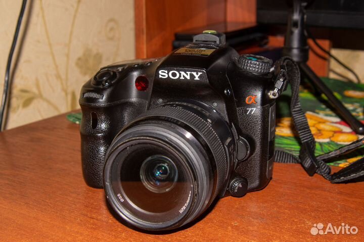 Sony a77