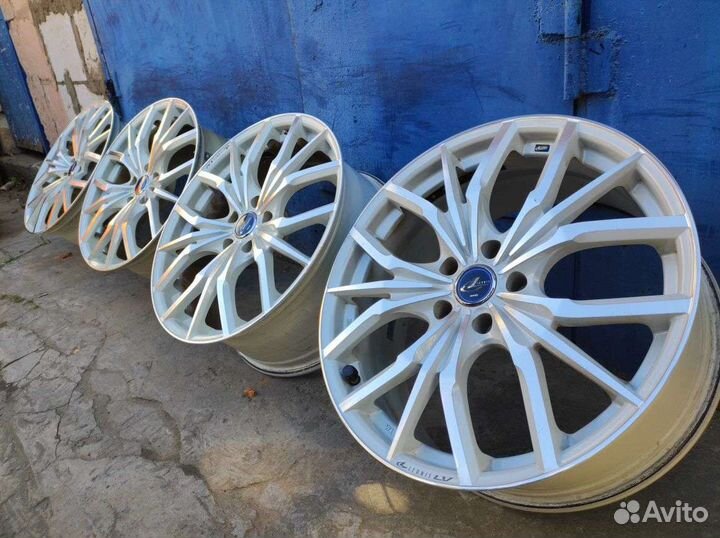 Редкие Weds Leonis R19; 114.3X5; 8.0J; +35