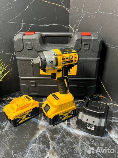 Гайковерт dewalt 18в с набором