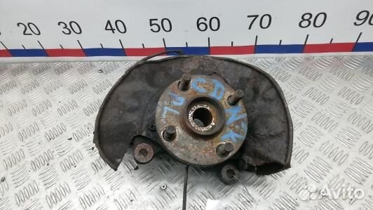 Ступица передняя левая toyota corolla E12 (CDN07K9