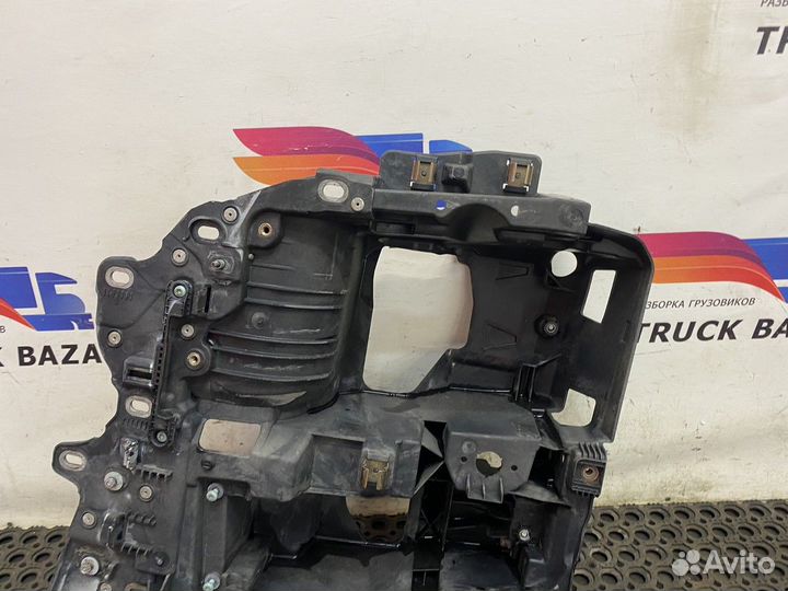 Кронштейн фары правой Man TGX