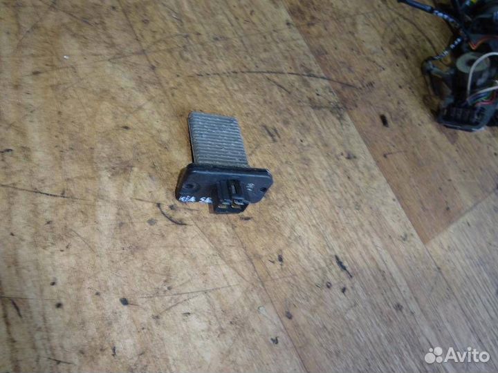 Резистор отопителя Kia Spectra 2001-2011