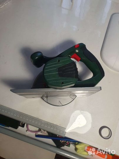 Игрушечная циркулярная пила