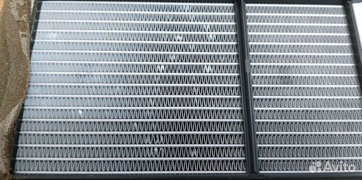 Радиатор отопителя Mercedes Benz w204, w212, w218