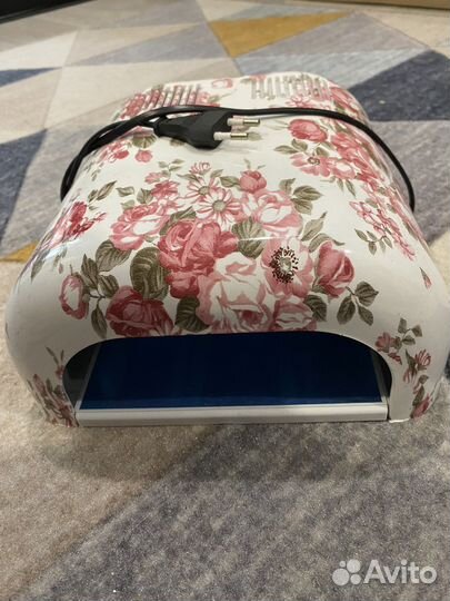 Лампа для ногтей