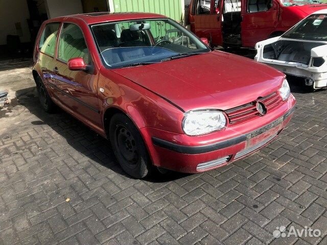 Разбор на запчасти Volkswagen Golf 4