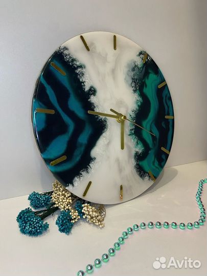 Часы из эпоксидной смолы