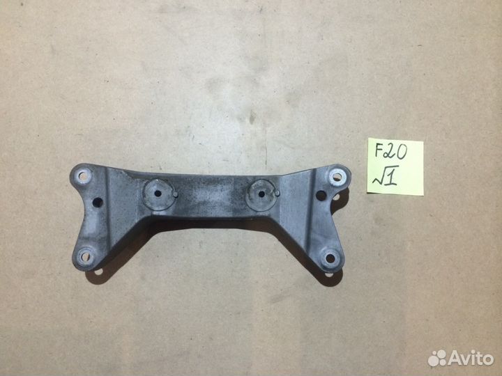 Траверса АКПП BMW 1 series F20