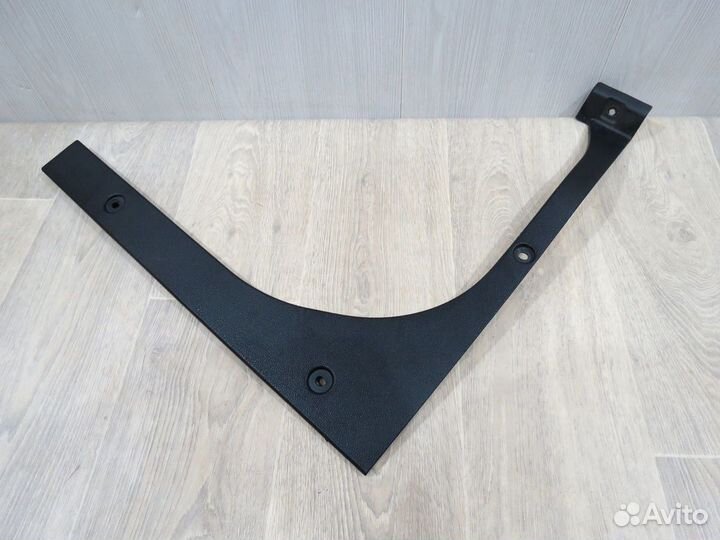 Обшивка багажника правая Kia Rio 3