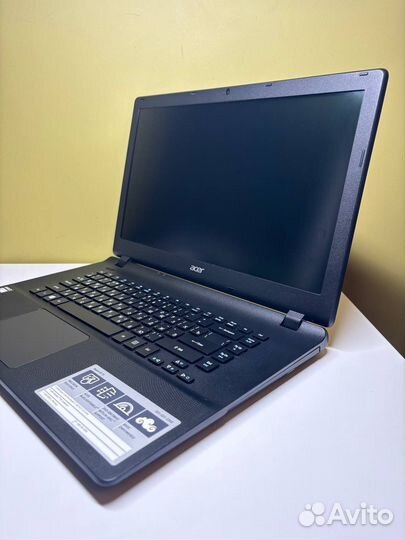 Ноутбук Acer ES15 (15.6/2016/6Gb/500HDD)