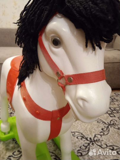 Детская лошадка качалка