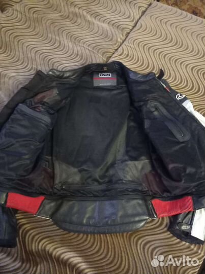 Мотокомбинезон кожаный