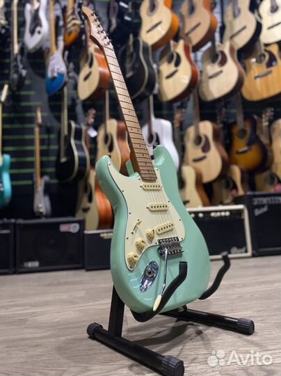 JET JS-300 электрогитара леворукая (Новая)