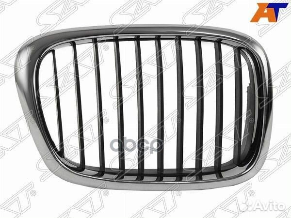 Решетка радиатора BMW E39 00-03 RH черная с хро