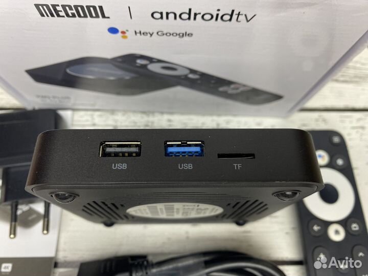 Смарт тв приставка Mecool KM2 Plus