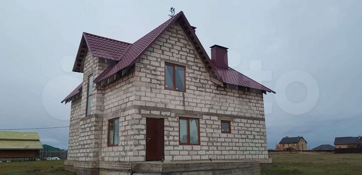 Дом 190 м² на участке 13,5 сот.