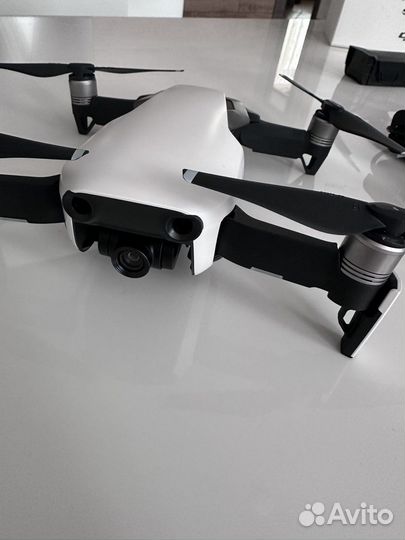 Квадрокоптер dji mavic air