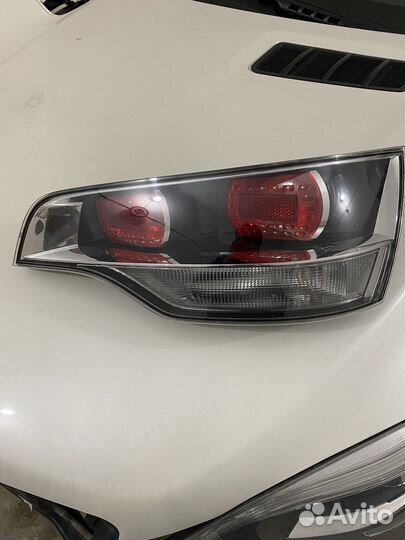 Задний правый фонарь audi Q7