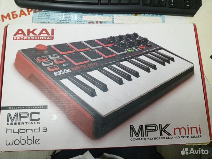 Миди-клавиатура akai PRO MPK mini MK3