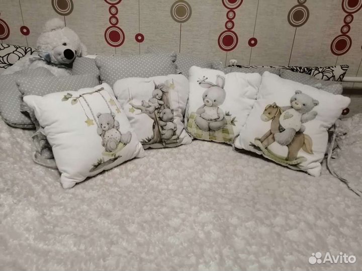 Бортики подушки в детскую кроватку