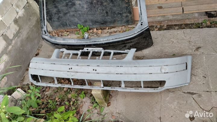 Бампер передний volkswagen Passat 1996-2000