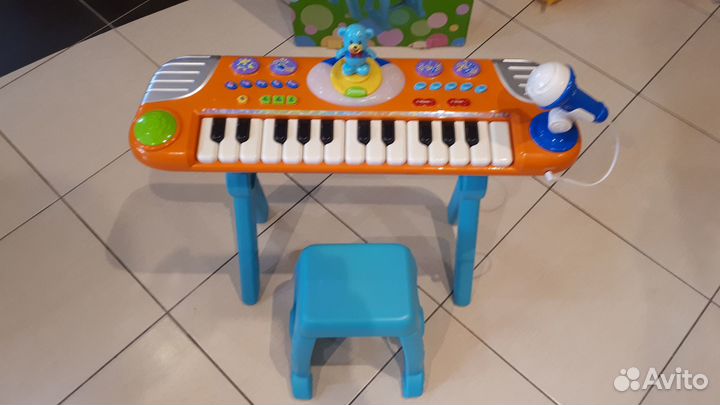 Детский синтезатор с микрофоном
