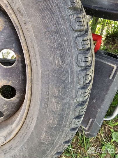 R15 Nokian Tyres Hakkapeliitta 9 185/65, PCD 4x100 DIA 98