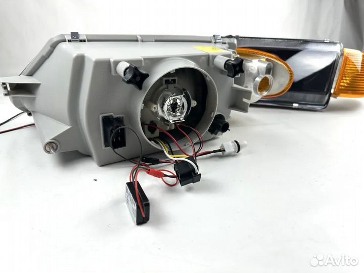 Фары линзованные,черная маска ваз 2114