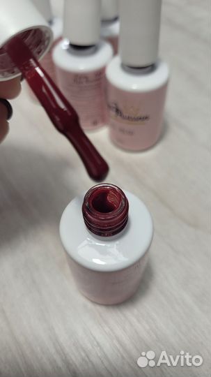 Гель лаки для маникюра новые