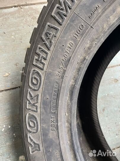 Bridgestone Blizzak DM-V1 265/70 R16