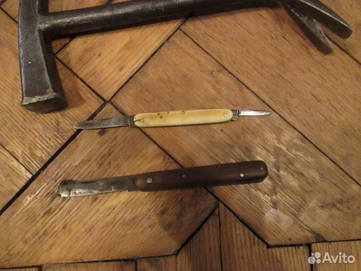 Старинный инструмент