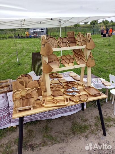 Разделочные доски и менажницы из массива дерева