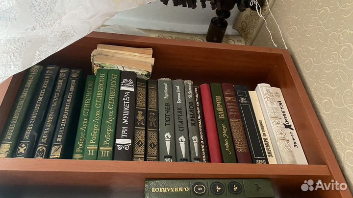 Продаются книги