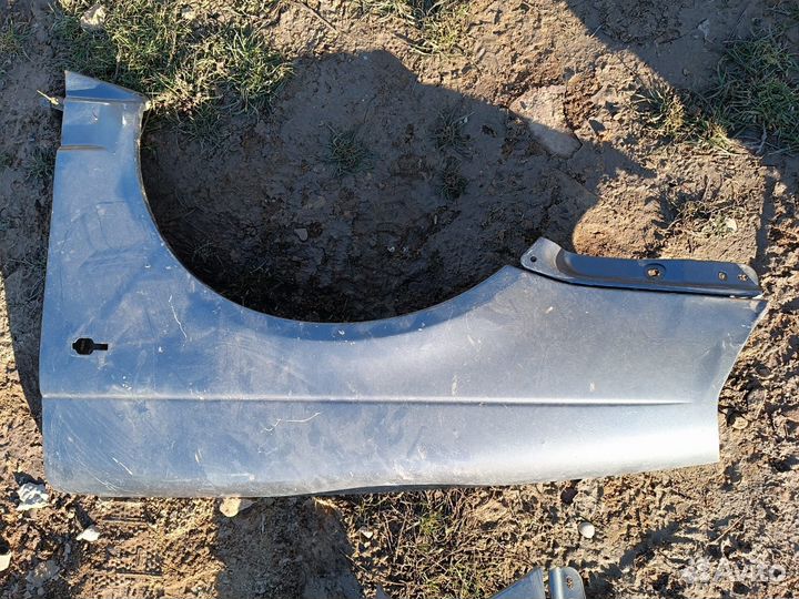 Передные крылья на priora