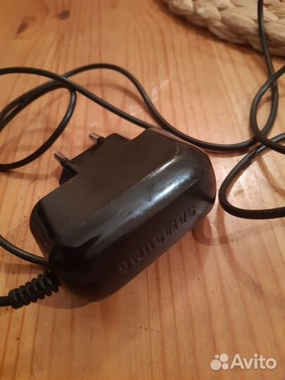 Зарядные устройства для Motorola и Samsung