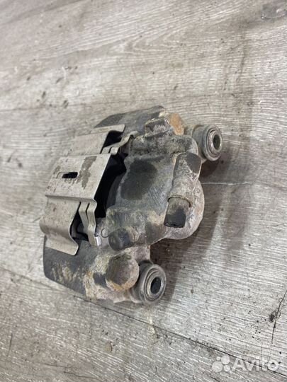 Суппорт тормозной задний правый Vortex Tingo