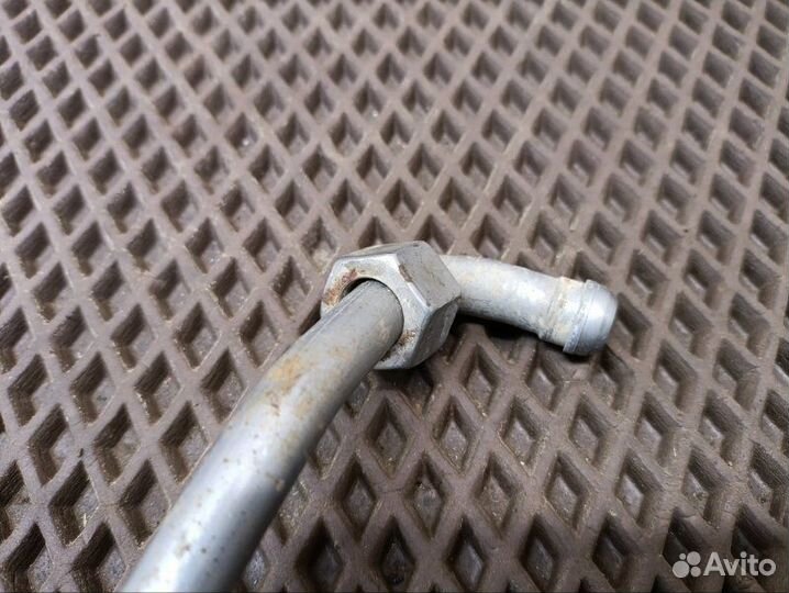 Трубка охлаждения АКПП Audi A8 4E 2004