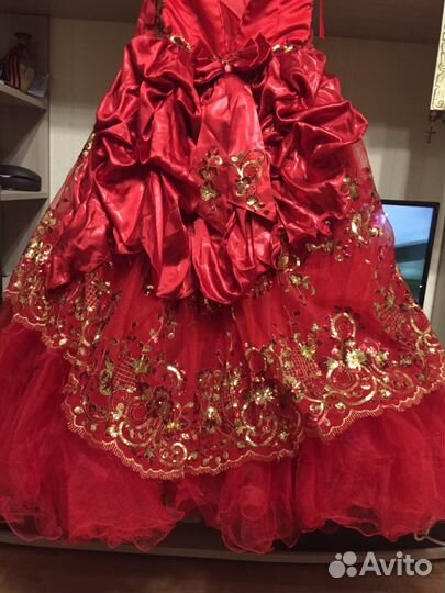 Нарядное шикарное платье