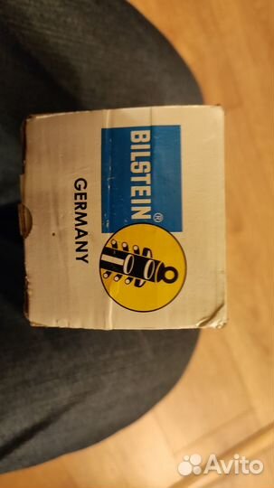 Продам задние аммортизаторы Bilstein
