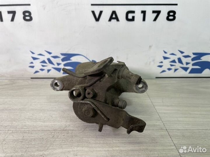 Суппорт задний правый Skoda Octavia A5 CDA 1.8 TSI