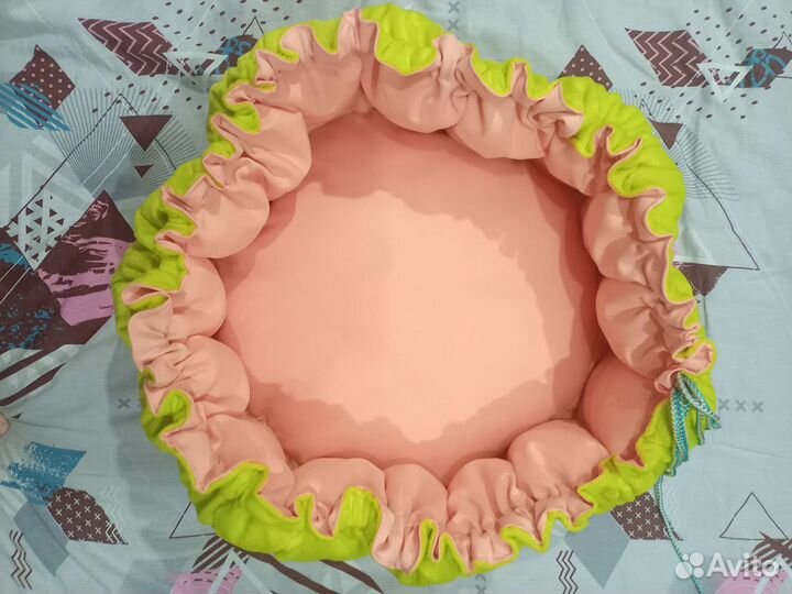 Лежанка для кошек и собак