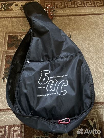 Акустическая гитара martinez