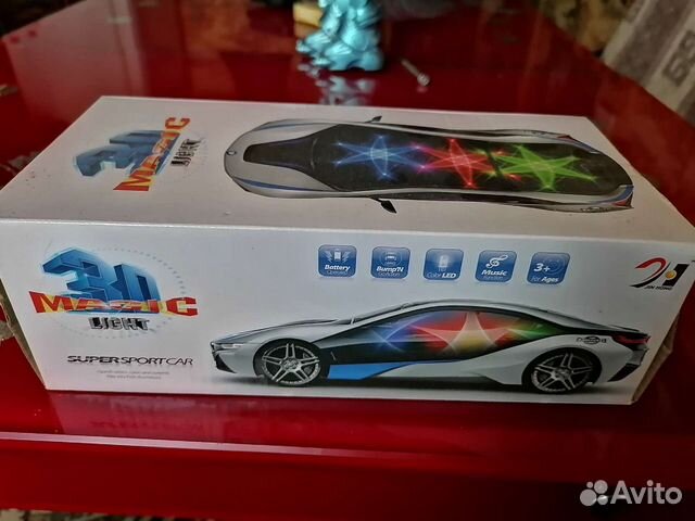 Машина с музыкой и светом