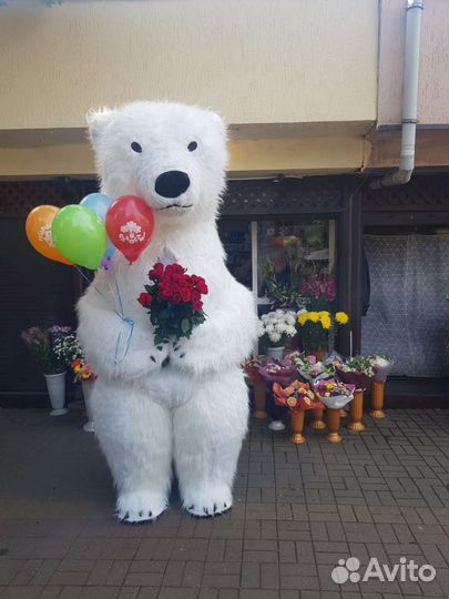 Ростовая кукла, аниматор, белый медведь на хаммере