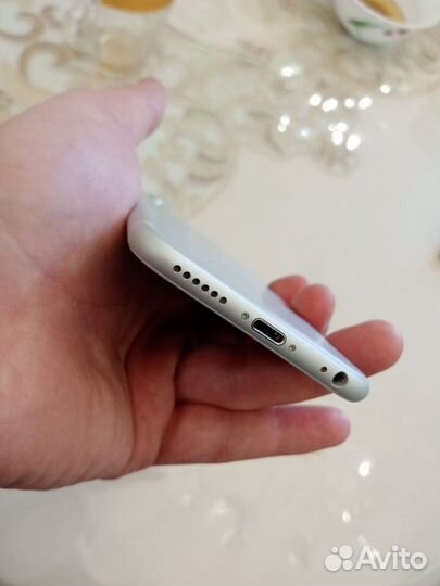 iPhone 6S, 32 ГБ